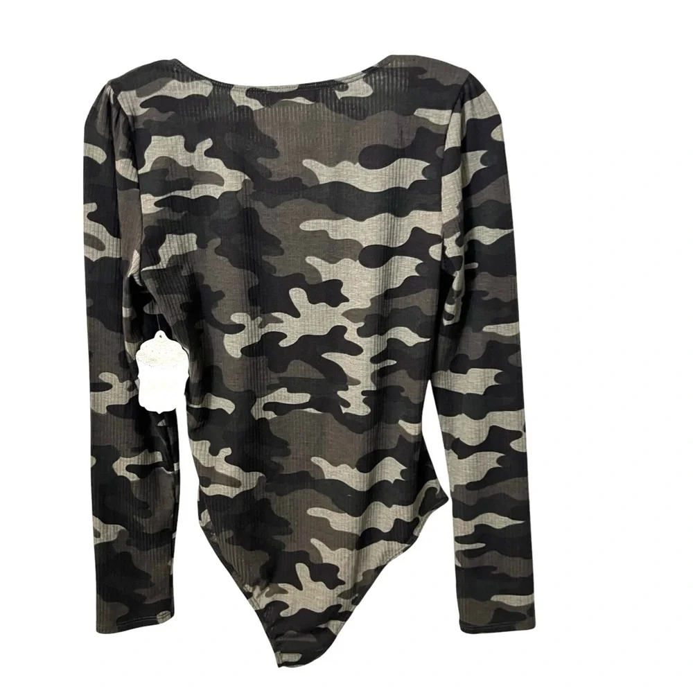 Altar’d State Camo Army Print Ribbed Bodysuit Size Large New - Picture 3 of 6